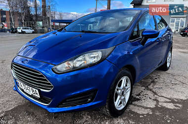 Седан Ford Fiesta 2018 в Чернівцях