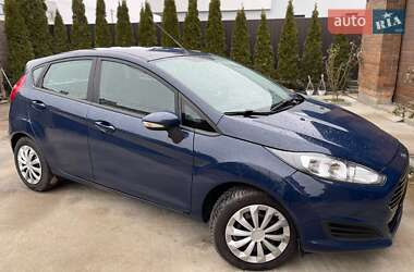 Хетчбек Ford Fiesta 2015 в Петропавлівській Борщагівці