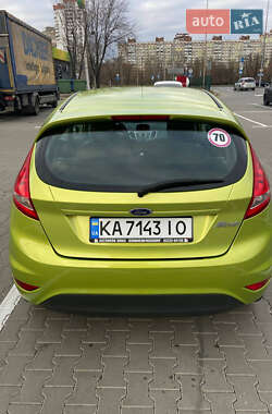 Хэтчбек Ford Fiesta 2009 в 