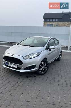 Хетчбек Ford Fiesta 2016 в Києві