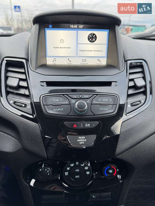 Седан Ford Fiesta 2019 в Києві