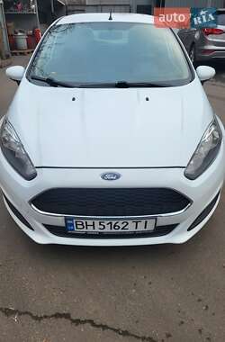 Хэтчбек Ford Fiesta 2016 в Одессе