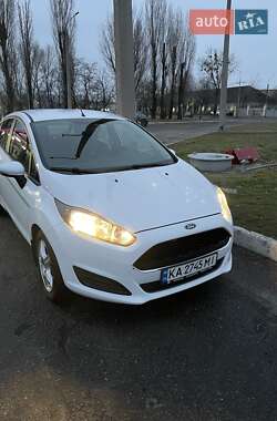 Хетчбек Ford Fiesta 2017 в Києві