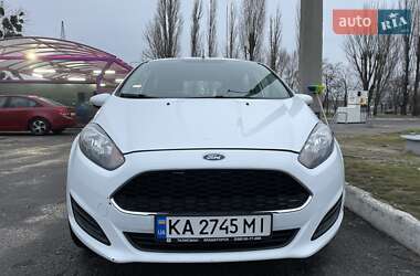 Хэтчбек Ford Fiesta 2017 в 