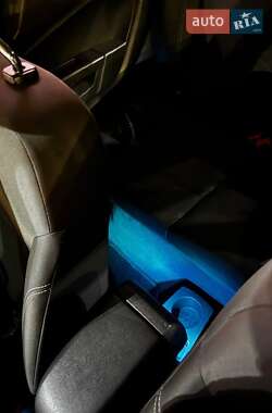 Седан Ford Fiesta 2015 в 