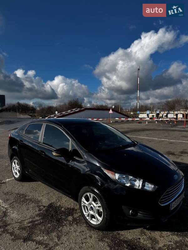 Седан Ford Fiesta 2015 в Запорожье фото 3 Седан Ford Fiesta 2015 в Запорожье