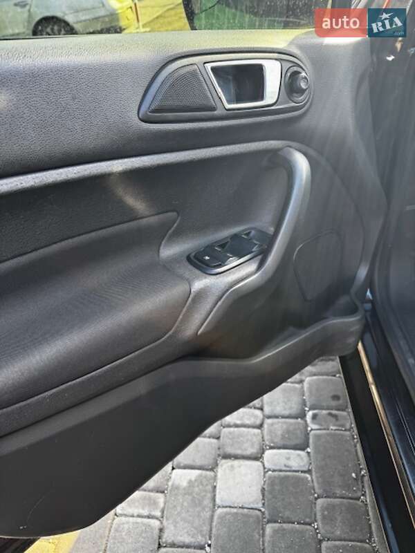 Седан Ford Fiesta 2015 в Запорожье фото 8 Седан Ford Fiesta 2015 в Запорожье