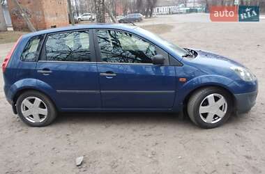 Хэтчбек Ford Fiesta 2007 в Гайсине