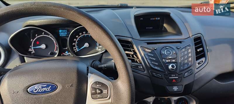 Седан Ford Fiesta 2018 в Киеве