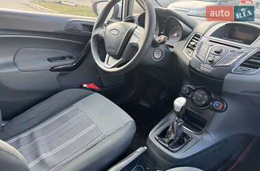 Хэтчбек Ford Fiesta 2009 в 