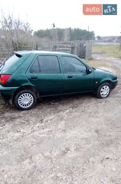 Хэтчбек Ford Fiesta 1997 в Славуте