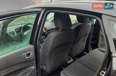 Хэтчбек Ford Fiesta 2014 в 