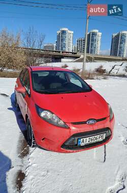 Хэтчбек Ford Fiesta 2012 в Киеве