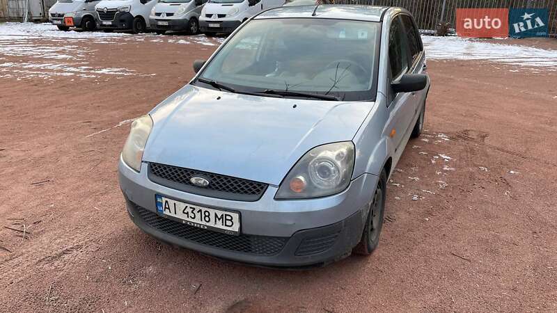 Хэтчбек Ford Fiesta 2007 в 