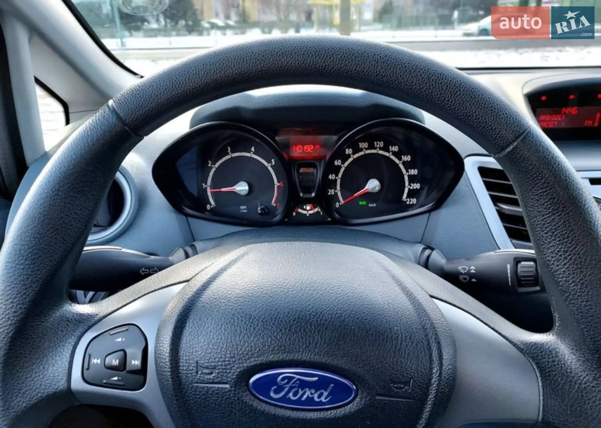 2010 Ford Fiesta - мініатюра 7