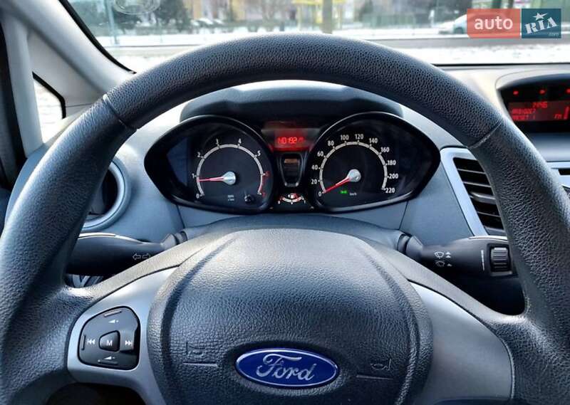 Хэтчбек Ford Fiesta 2010 в Николаеве