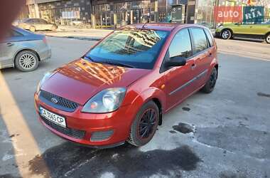 Хэтчбек Ford Fiesta 2006 в 
