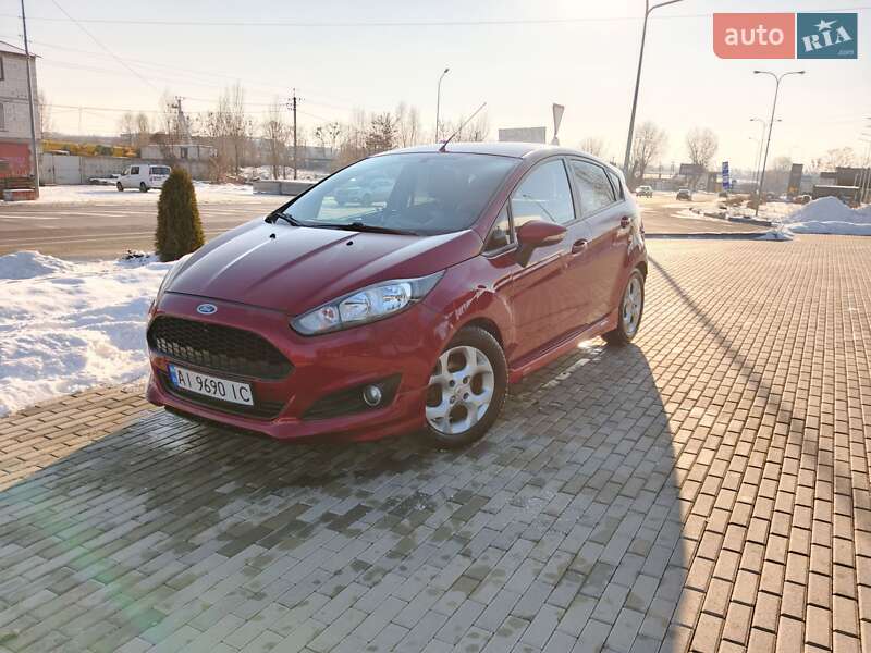 Хэтчбек Ford Fiesta 2011 в Киеве