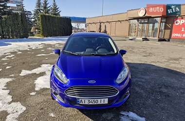 Седан Ford Fiesta 2015 в Святопетровское