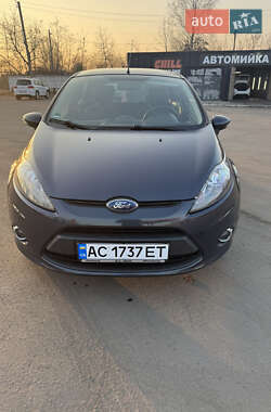 Хэтчбек Ford Fiesta 2011 в 