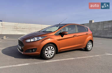 Хэтчбек Ford Fiesta 2015 в Львове