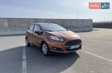 Хэтчбек Ford Fiesta 2015 в Львове