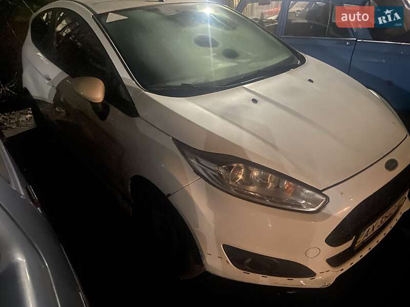 Хэтчбек Ford Fiesta 2013 в Ужгороде