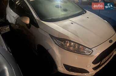 Хэтчбек Ford Fiesta 2013 в 