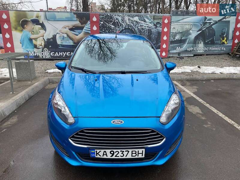 Хетчбек Ford Fiesta 2013 в Києві