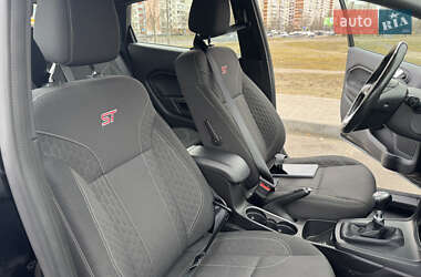 Хэтчбек Ford Fiesta 2019 в 