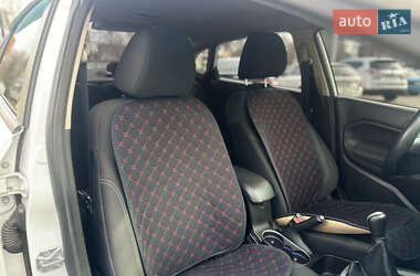 Седан Ford Fiesta 2014 в 