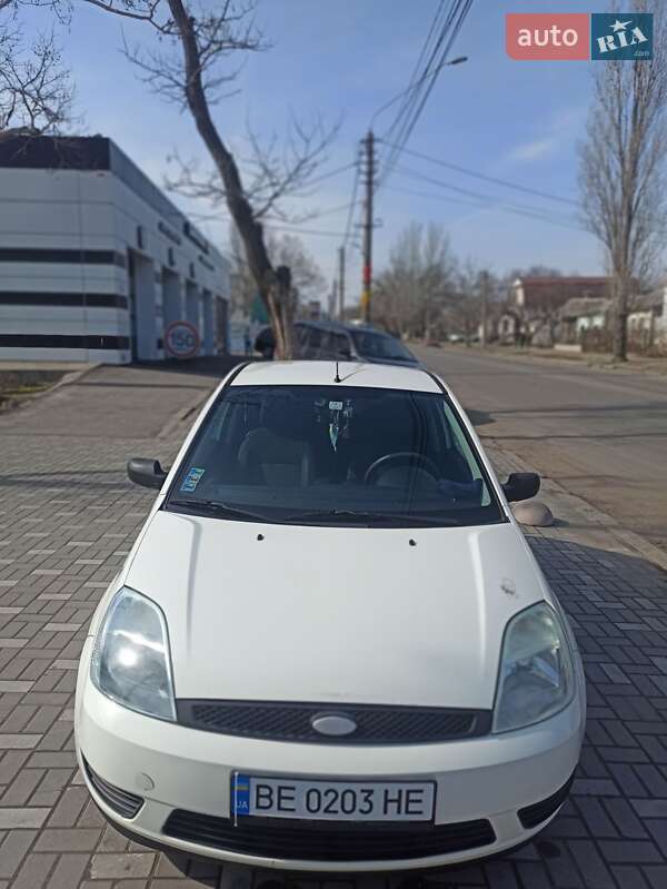 Хэтчбек Ford Fiesta 2005 в Николаеве