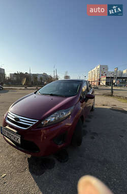 Седан Ford Fiesta 2011 в 