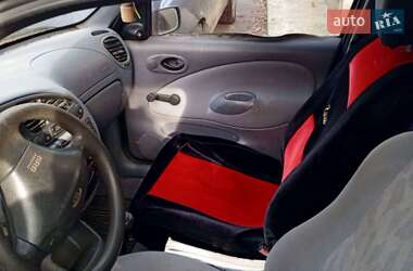 Хэтчбек Ford Fiesta 1997 в 