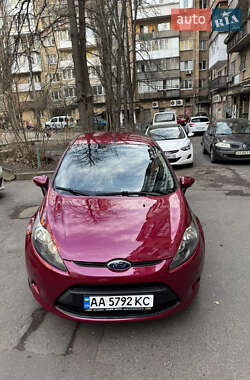 Хэтчбек Ford Fiesta 2011 в Киеве