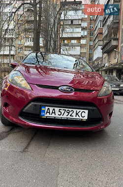 Хэтчбек Ford Fiesta 2011 в Киеве