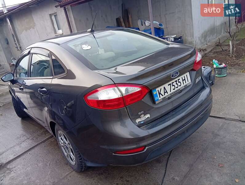 Седан Ford Fiesta 2014 в Києві