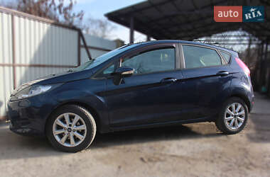 Хэтчбек Ford Fiesta 2010 в Ровно