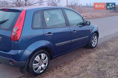 Хетчбек Ford Fiesta 2006 в Бородянці