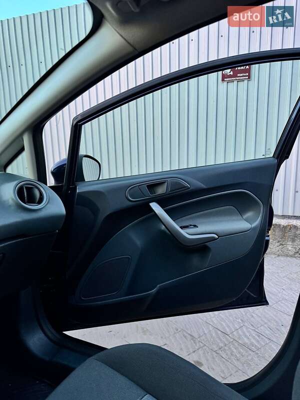 Хэтчбек Ford Fiesta 2011 в Тернополе