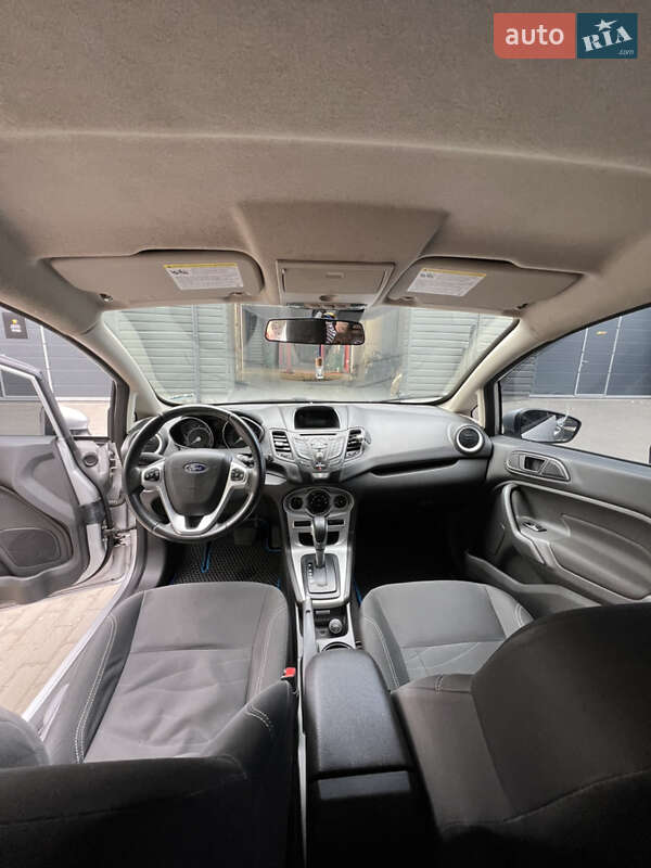Седан Ford Fiesta 2017 в Киеве