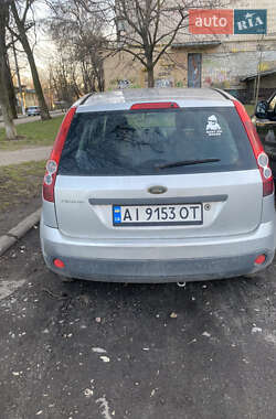 Хэтчбек Ford Fiesta 2006 в Ирпене