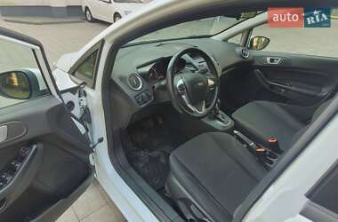 Хэтчбек Ford Fiesta 2017 в 