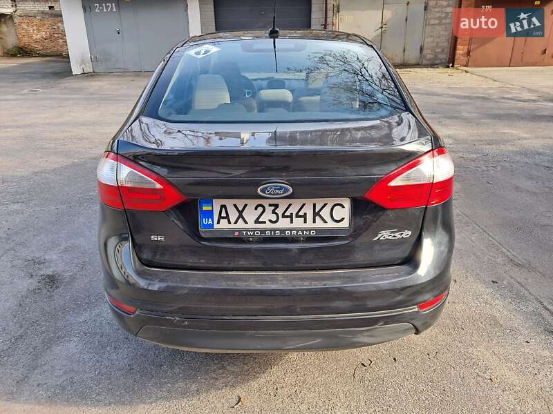 Седан Ford Fiesta 2014 в Харькове