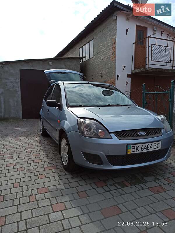 Хетчбек Ford Fiesta 2006 в Рівному