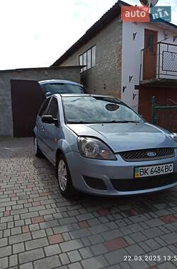 Хэтчбек Ford Fiesta 2006 в 