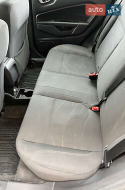 Седан Ford Fiesta 2014 в 