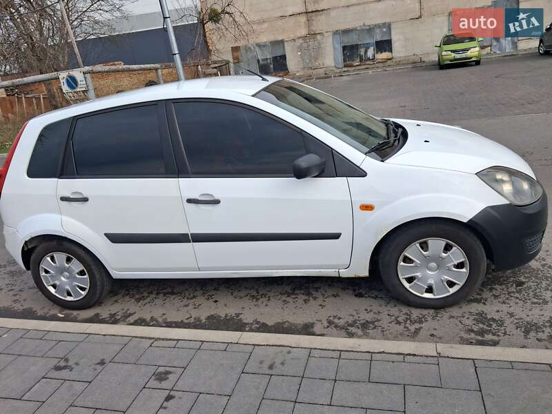 Хетчбек Ford Fiesta 2007 в Василькові