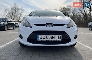 Хэтчбек Ford Fiesta 2011 в 