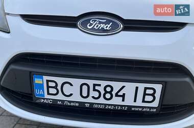 Хэтчбек Ford Fiesta 2011 в 